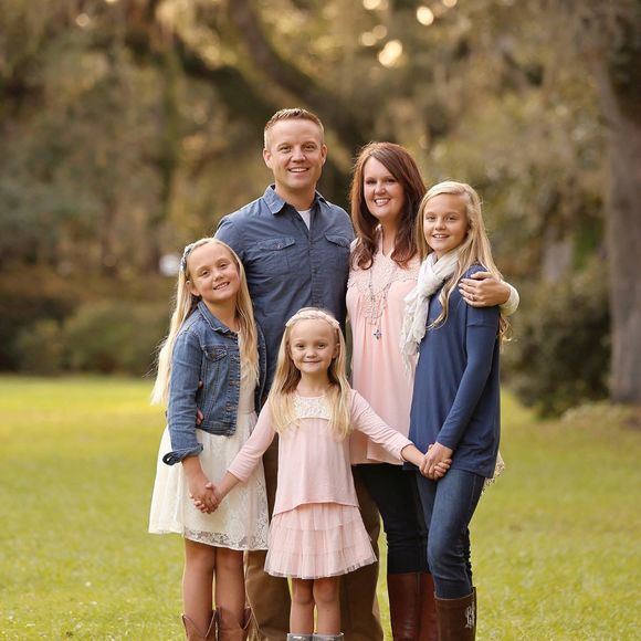 Meet your Posher, Lindsay - Picture 1 of 1