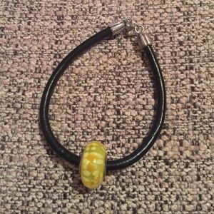 NWOT | Pandora leather w/ Murano bead