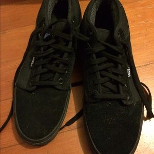 Men's Vans Black Chukka Shoes