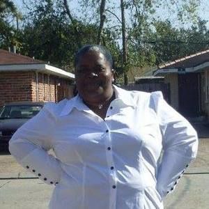 Meet your Posher, Adrienne