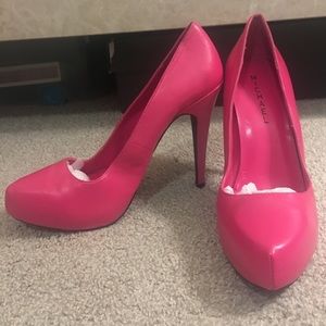 Pink soft pointed pumps