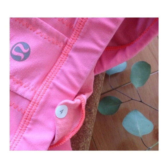 Lululemon Free To Be Bra Size 4, coral - Picture 4 of 4