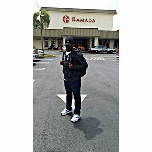 Meet your Posher, Omarie