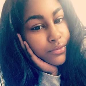 Meet your Posher, Maia