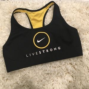 Nike livestrong blk