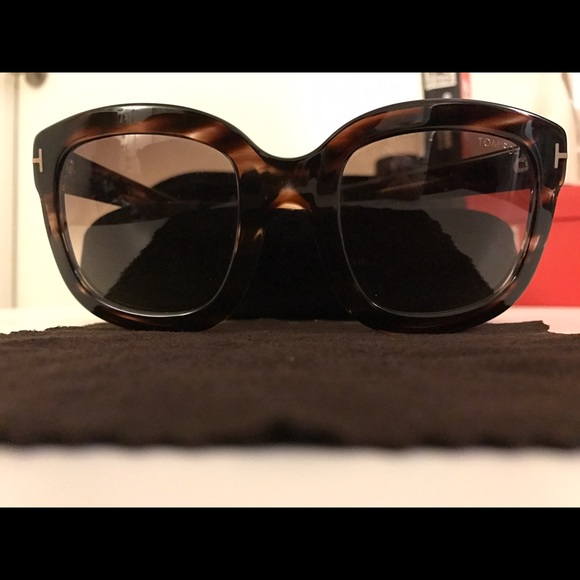 Tom Ford Womens TF 279 Christophe 49F Sunglasses