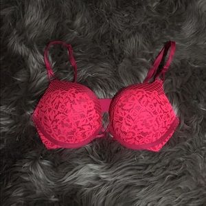 NWOT red VS bombshell bra