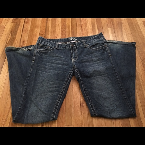 Vanity Bootcut