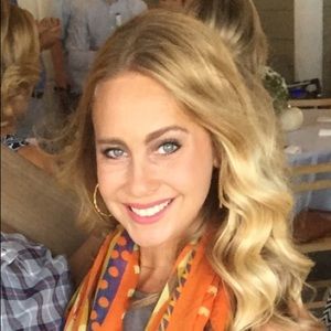 Meet your Posher, Emilie