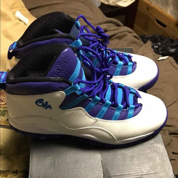 Air Jordan 10 Charlotte Hornets - Picture 2 of 4