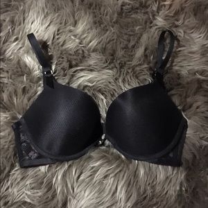 NWOT black VS bombshell bra