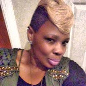 Meet your Posher, Anora