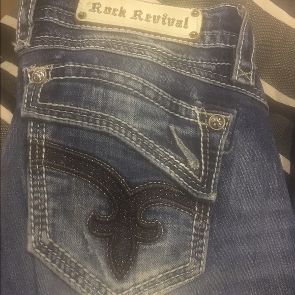 NEED TO SELL OR TEADE ASAP. Rock revival Jeans