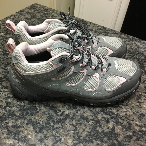 Pink/gray hiking shoe.  EUC