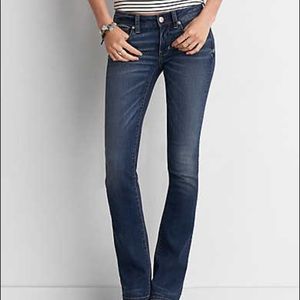 AE Super Stretch Skinny Kick Jeans Size 2 Regular