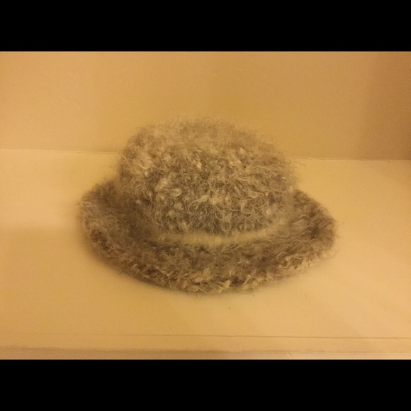 Rabbit hair hat - Picture 3 of 4