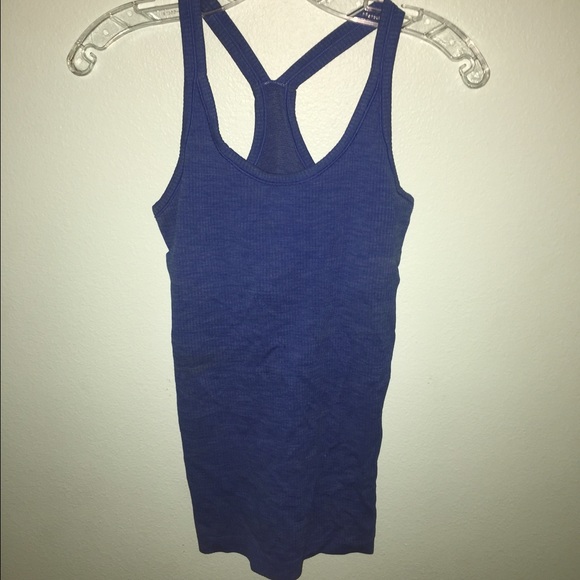 BLACK FRIDAY SALE: Lululemon Blue Tank w/ Bra