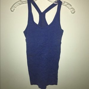 BLACK FRIDAY SALE: Lululemon Blue Tank w/ Bra