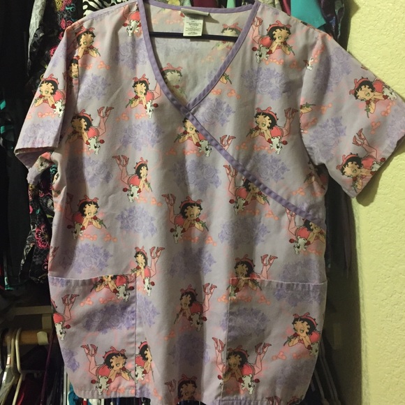 ❤️❤️Betty Boop Valentine Scrub top