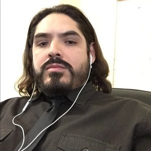 Meet your Posher, Alejandro