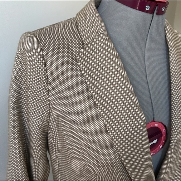 ❌SOLD❌NWOT The Limited Button Ruched Sleeve Jacket - Picture 2 of 4