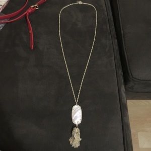 Kendra Scott necklace