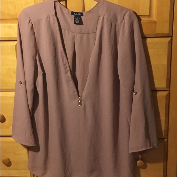 Rue21 Zipper Top