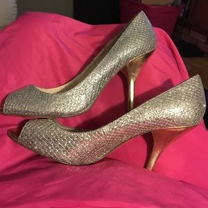 Nine West Silver Glitter Pumps