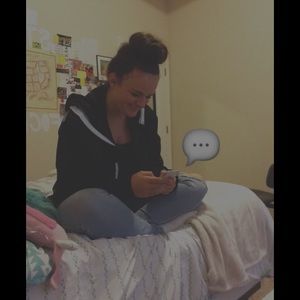 Meet your Posher, Emil