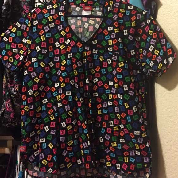 Dickies Oriental Scrub top