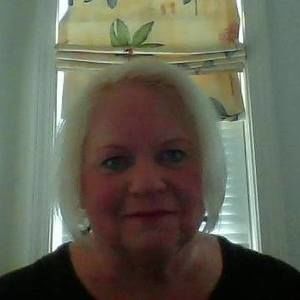 Meet your Posher, Lois