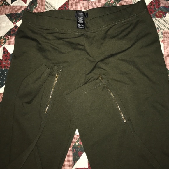 Olive green leggings