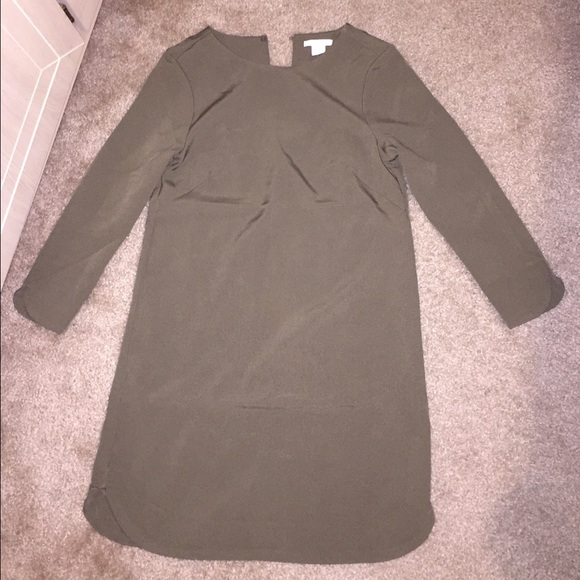 BRAND NEW. Forrest green shift dress. Love!!