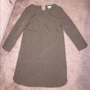 BRAND NEW. Forrest green shift dress. Love!!