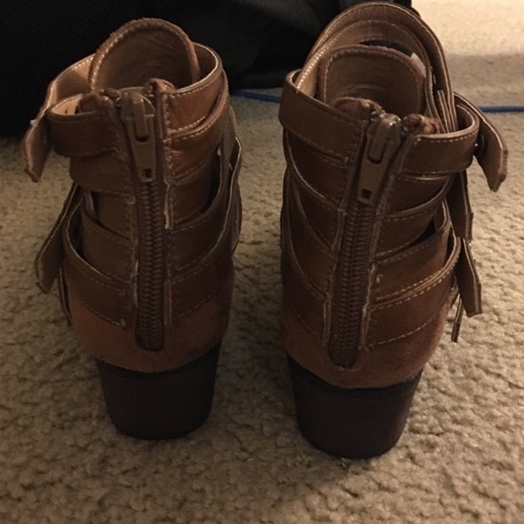Brown booties - Picture 3 of 4