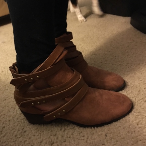 Brown booties - Picture 4 of 4