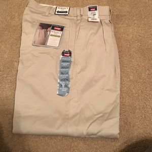 Men's wrangler khaki