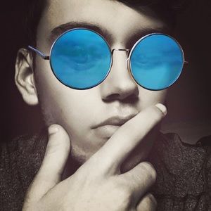 Meet your Posher, Jon