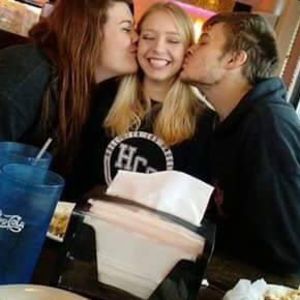 Meet your Posher, Sharon