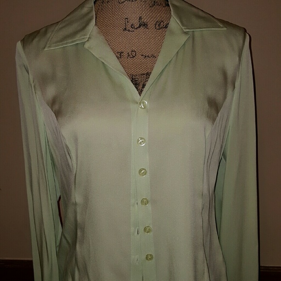 NWT ST.JOHN COLLECTION CLASSY SHIRT
