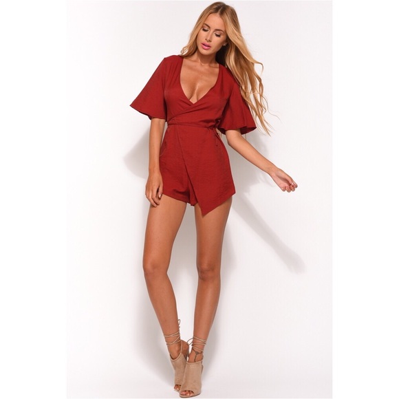 HelloMolly Wine Romper - Picture 2 of 2