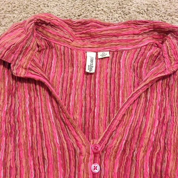 Top - Picture 2 of 2