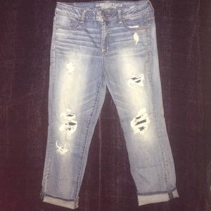 American Eagle hi-rise crop jegging.