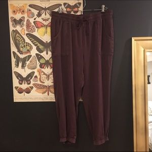 Maroon American Eagle Joggers