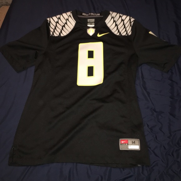 ❗️Oregon Ducks number 8 Nike Jersey Size M❗️