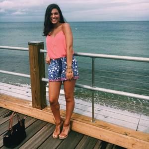 Meet your Posher, Alyssa