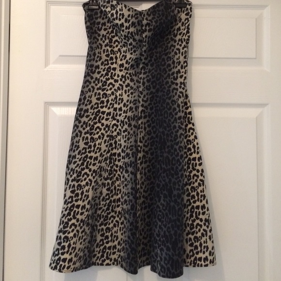 Leopard print  strapless dress