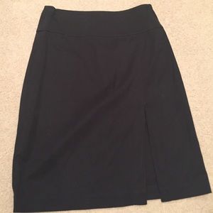 Classic Banana Republic skirt with a little leg 😉