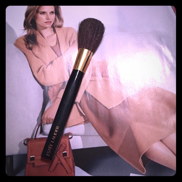 estee lauder brush