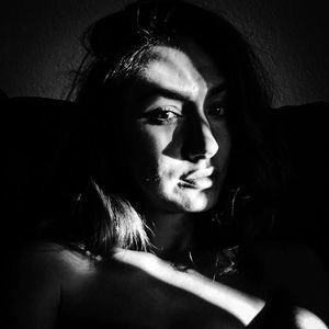 Meet your Posher, Adria